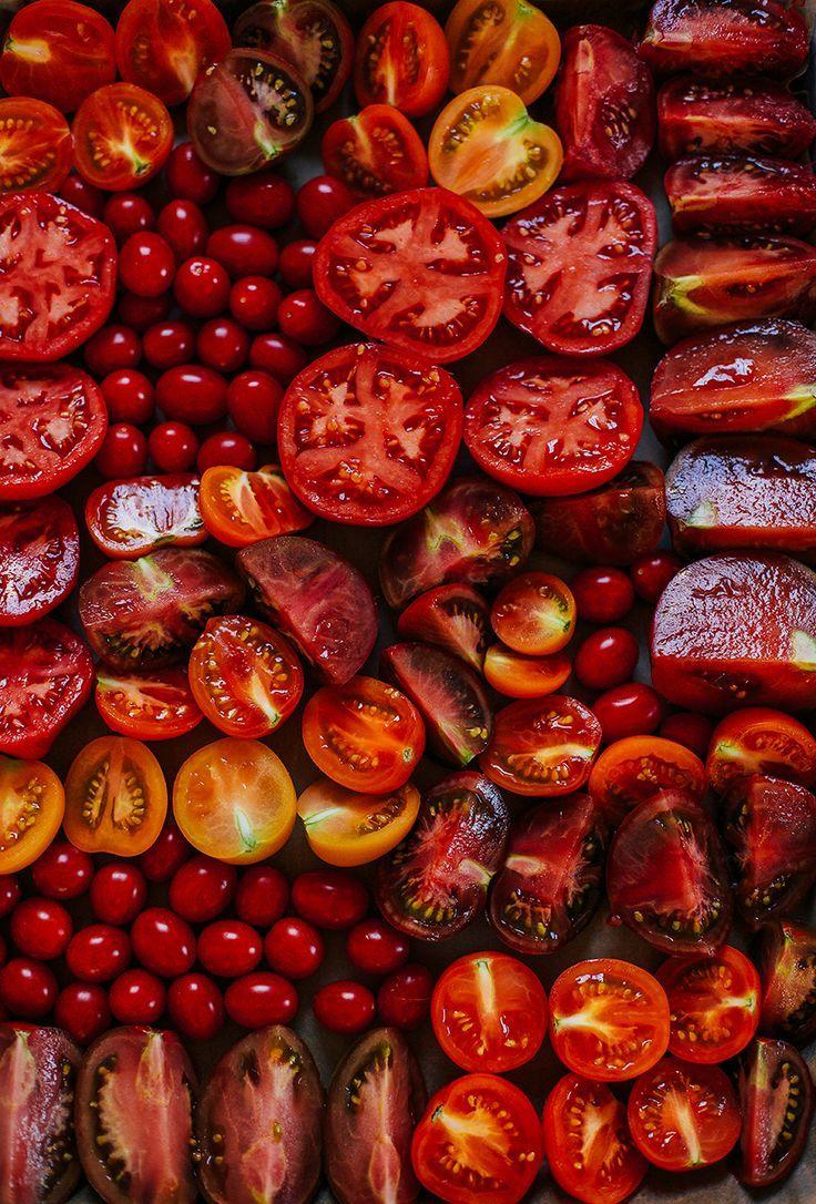 Berry Bonanza: Handpicked Sweetness in a Box